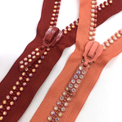 #5 #10 Auto-Lock Rhinestone Metal Zipper Open End W czerwono