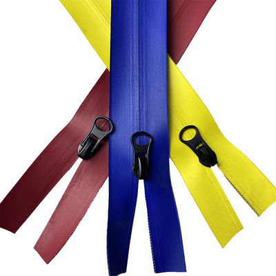 Wysokiej jakości nowy produkt Trwały zamek termiczny Roll Pvc Szpilka z nylonu Plastikowy zamek wodoodporny