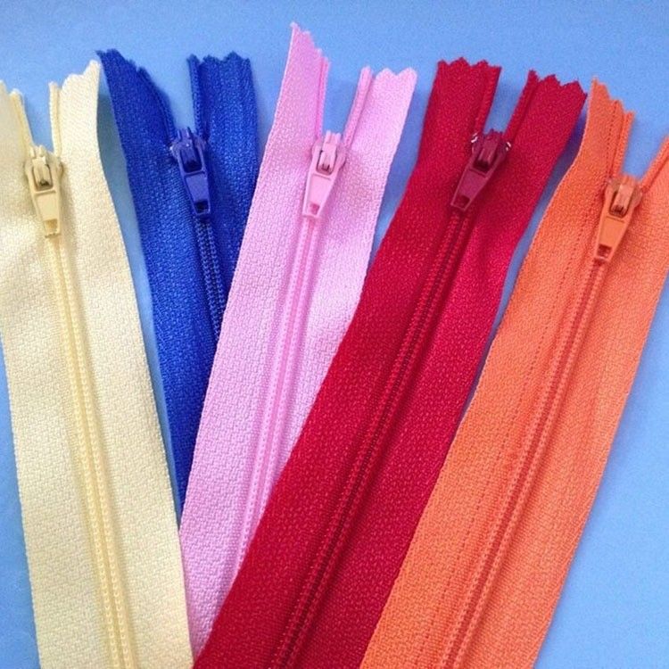 Akcesoria do torebki #3 #5 #7 #8 #10 Nylon Zipper Chain With Puller For Bag Skórzana kurtka